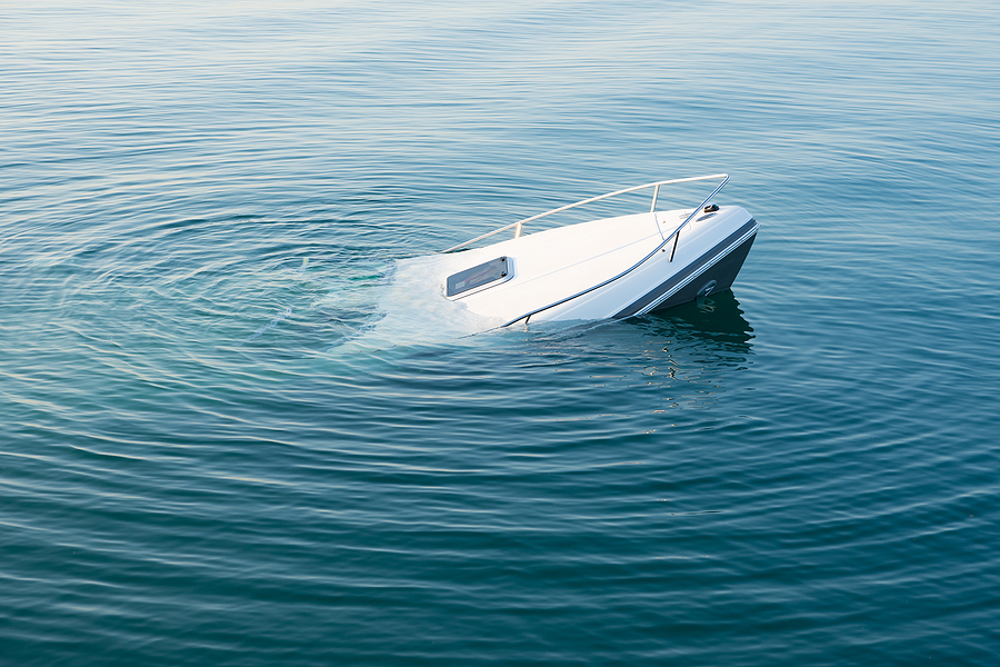 Lake St. Clair In St. Clair Shores Boat Capsizes